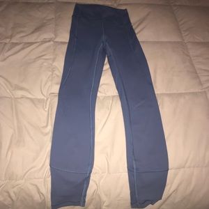 Blue in movement 7/8th tight lululemon